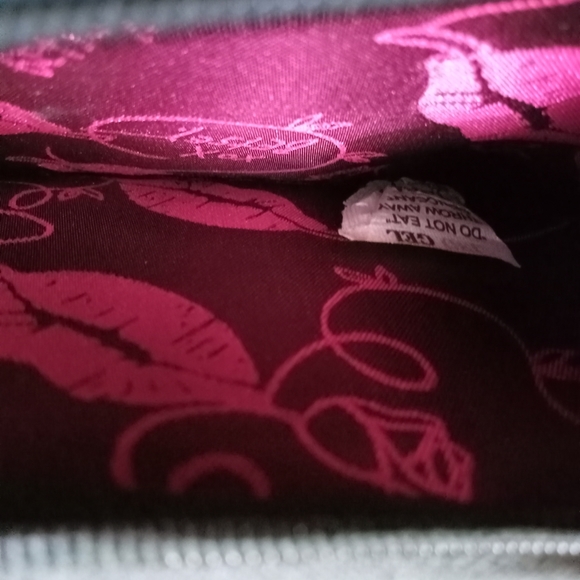 Betsey Johnson striped zippered wallet - Picture 7 of 8